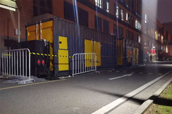 宝鸡柴油发电机组的输出电压是如何调节的？