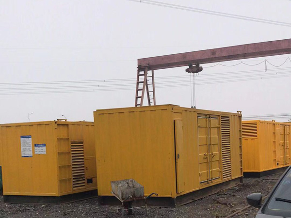 宝鸡100kw柴油发电机组每小时油耗？